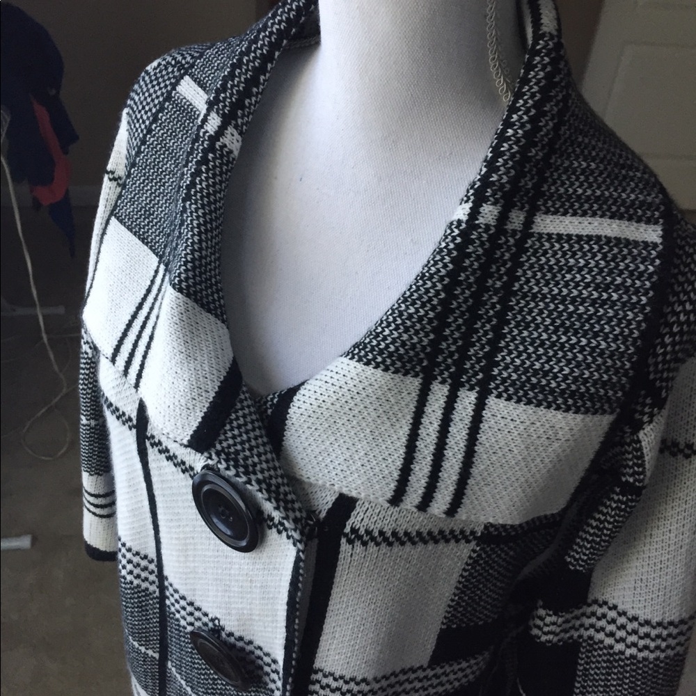 Plaid oversized button sweater blazer - Size M